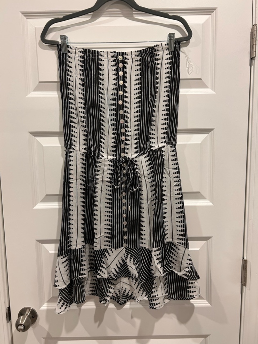 Sensea BNWT Strapless Black & White Striped Faux Button-Front Sundress Size L